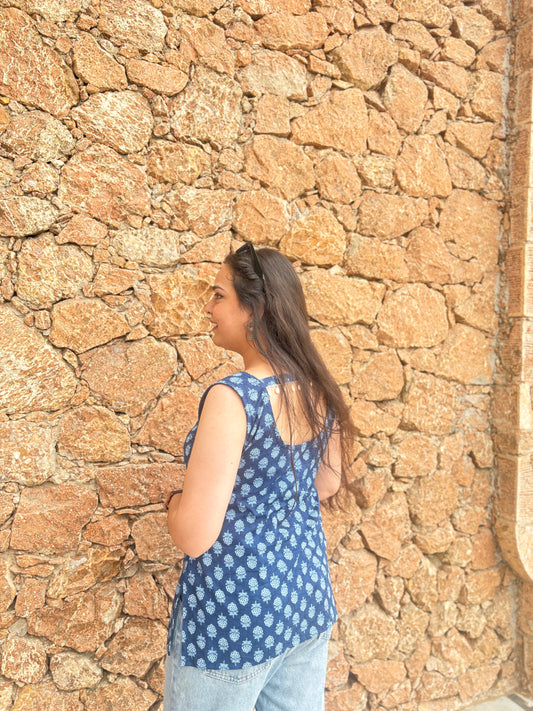 Charni Blue – Sleeveless Short Kurti