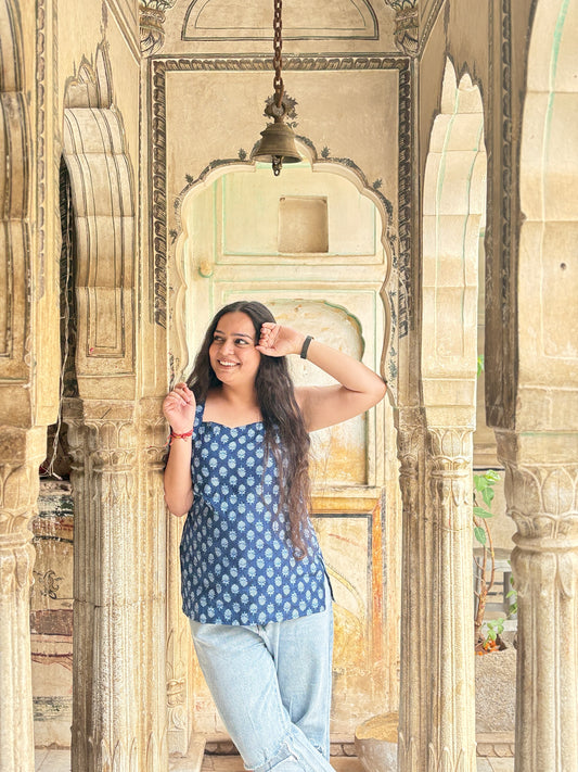 Charni Blue – Sleeveless Short Kurti