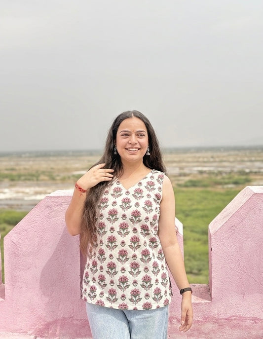 Yani- off white short kurti